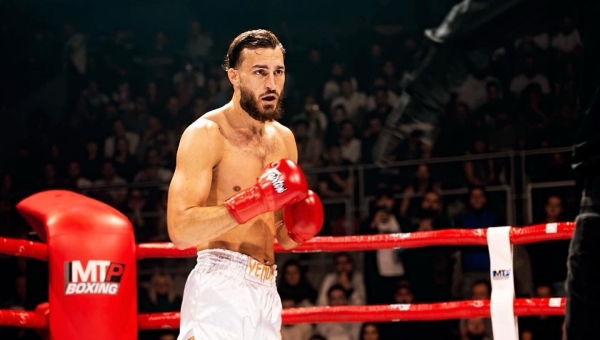 Kickboxing : le double champion européen Qendrim Bajrami revient en conquérant à Aarau