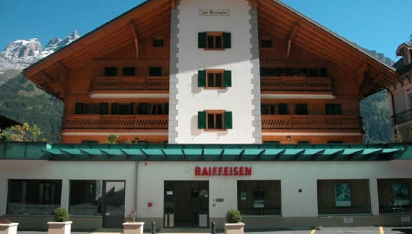 Naissance de la Banque Raiffeisen Vallée d’Illiez: une fusion stratégique dans le Chablais valaisan