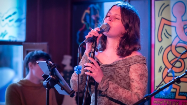Montreux Jazz : la chanteuse Alice Auclair joue dans son festival de coeur