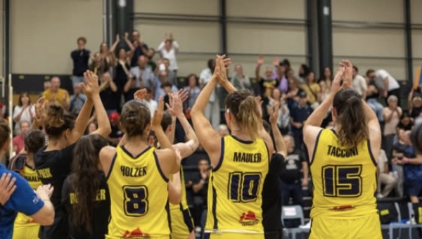 Basket - Troistorrents: "C’est la première fois que je coache dans un Reposieux quasiment plein" - Emilie Duvivier