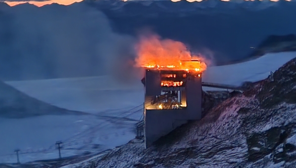 Un réchaud à fondue à l'origine de l'incendie à Glacier 3000
