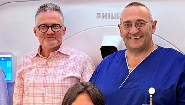 Daniel Matas, technicien en radiologie à l’hôpital du Valais : "l'IA peut de détecter une fracture"