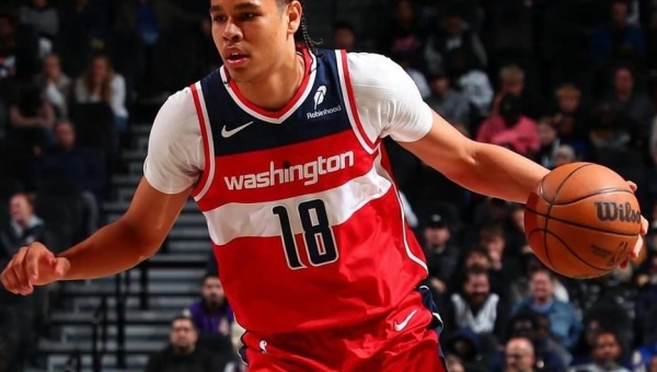 Kyshawn George et les Wizards s'écroulent face au Celtics