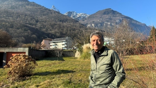 Jacky Pochon, le doyen des guides de montagne valaisans n'est pas prêt de poser son piolet