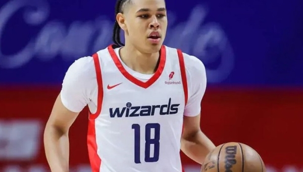 Basket: vingt points pour Kyshawn George, mais défaite de Washington 