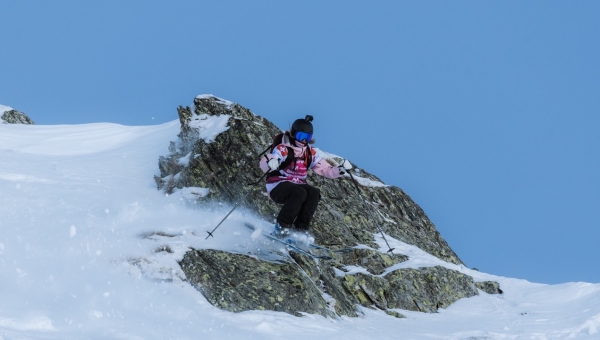 Ski freeride: Jenna Keller a lourdement chuté sur les Championnats du monde
