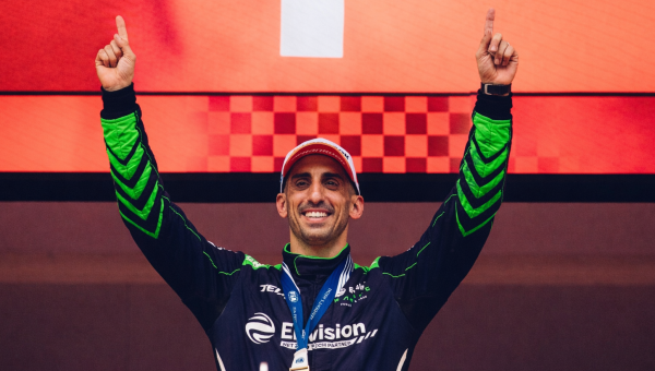 Formule E: Sébastien Buemi sur le podium à Jeddah