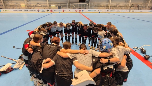 Streethockey: "C'est complètement fou" - La Nati et leur coach chablaisienne découvrent l'immensité du Mondial tchèque