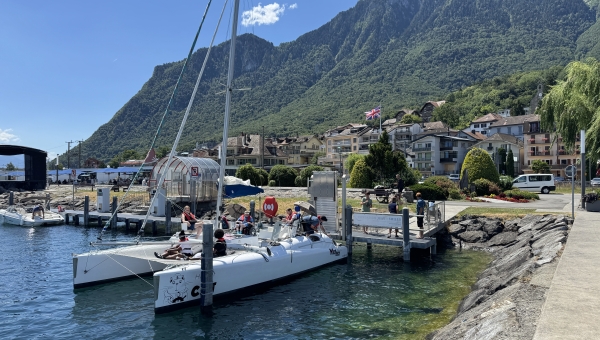Au Bouveret, les résidents de la Castalie naviguent sur les flots du Léman