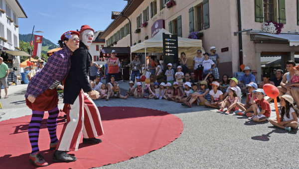 Spectacles de rue et ambiance sur les terres damounaises