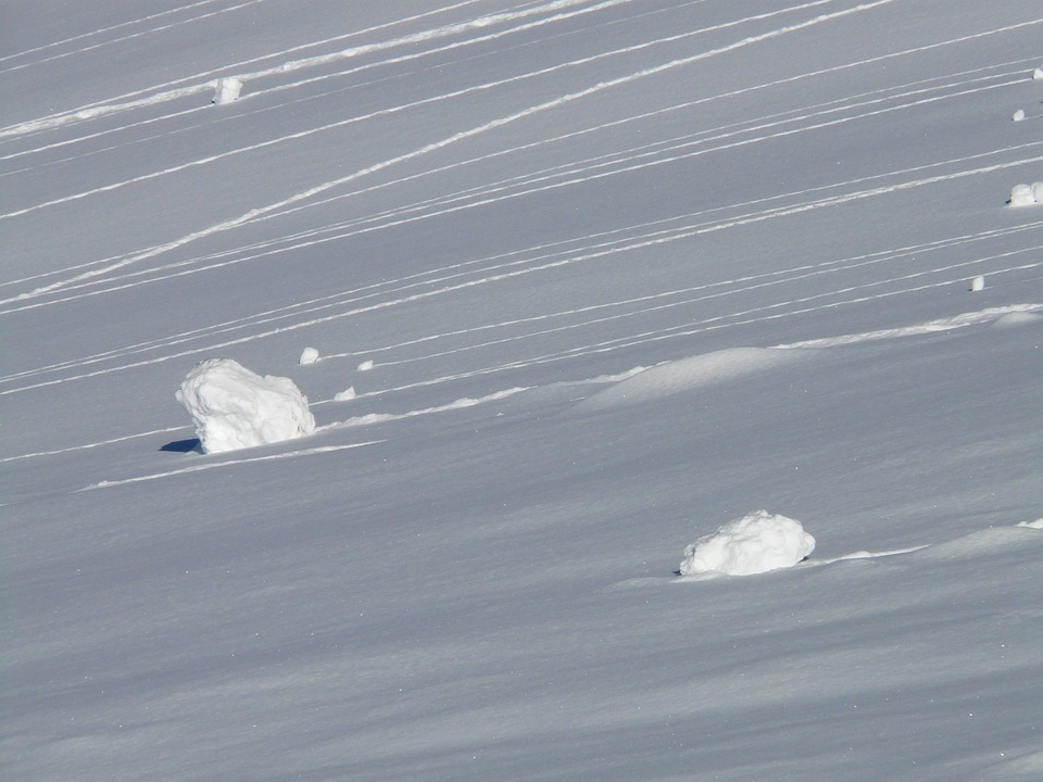 Coulée de neige à Champéry