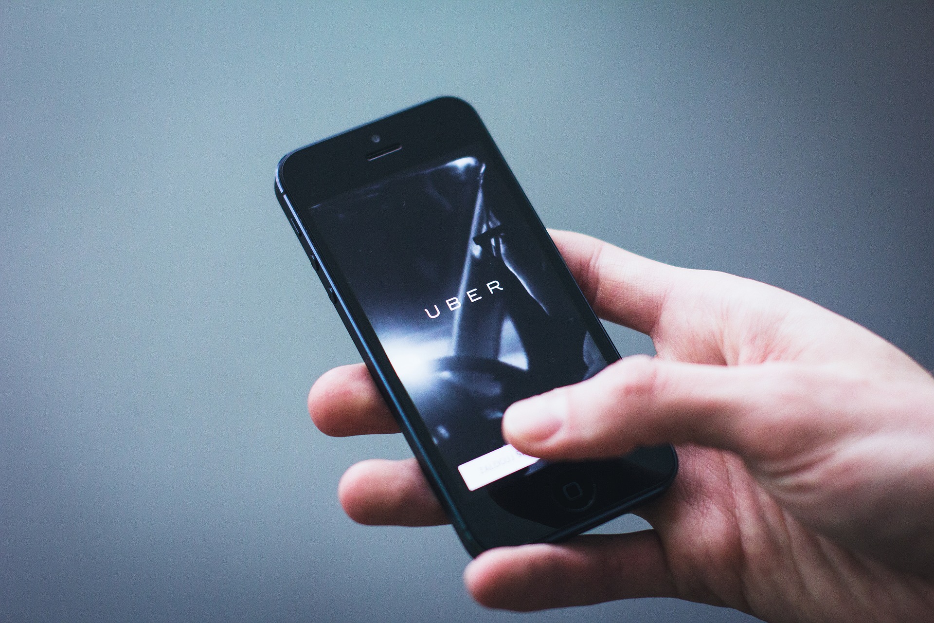 Unia Vaud poursuit sa lutte contre Uber dans la région lausannoise