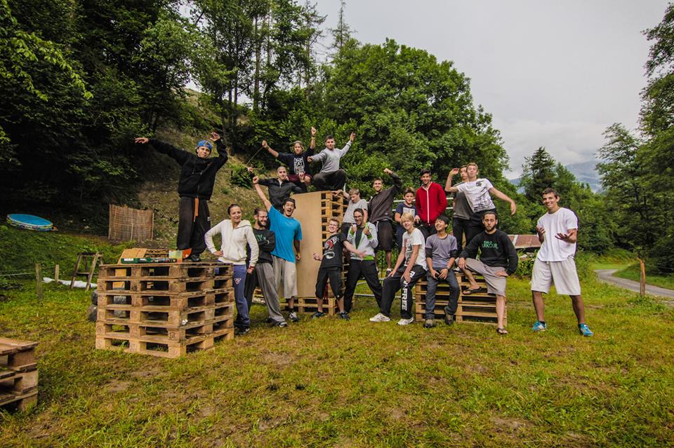 Un Montheysan organise des camps de "parkour" dans la vallée de Bagnes