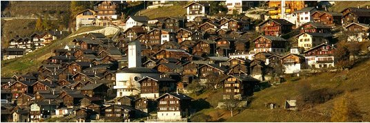 Haut-Valais: le village d'Albinen se repeuple peu à peu