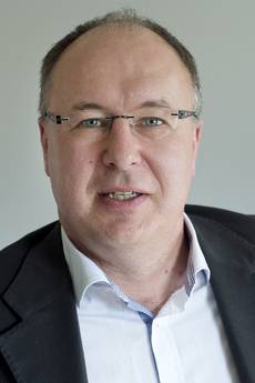 Pierre-Yves Maillard élu candidat dans la course à la présidence de l'Union syndicale suisse
