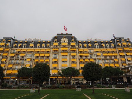 Credit Suisse se sépare du Montreux Palace