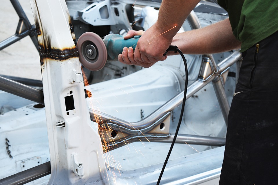 Le salaire des garagistes sera revu à la hausse