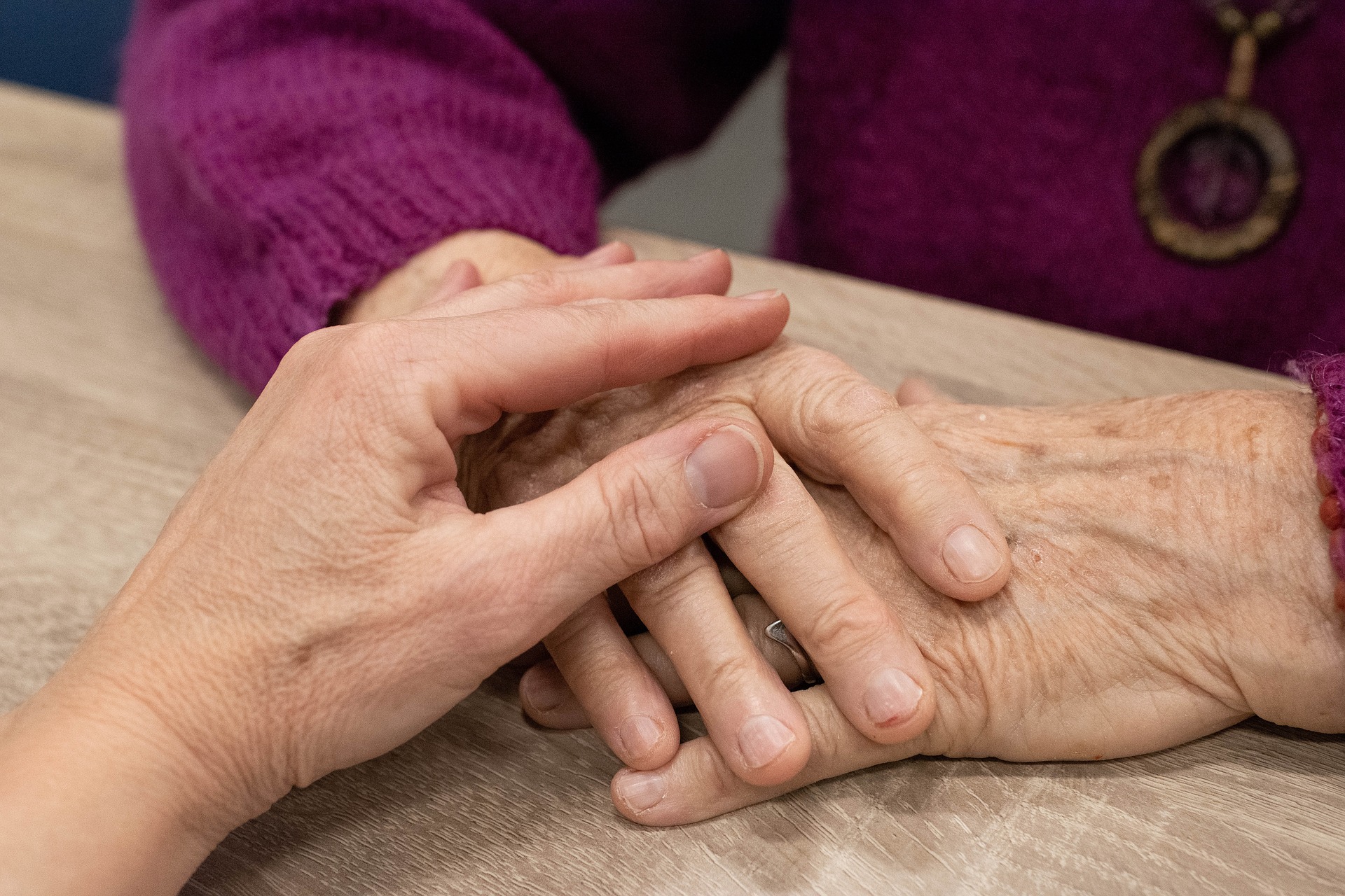 Les communes de la vallée d'Illiez lancent un programme pour mieux intégrer les seniors