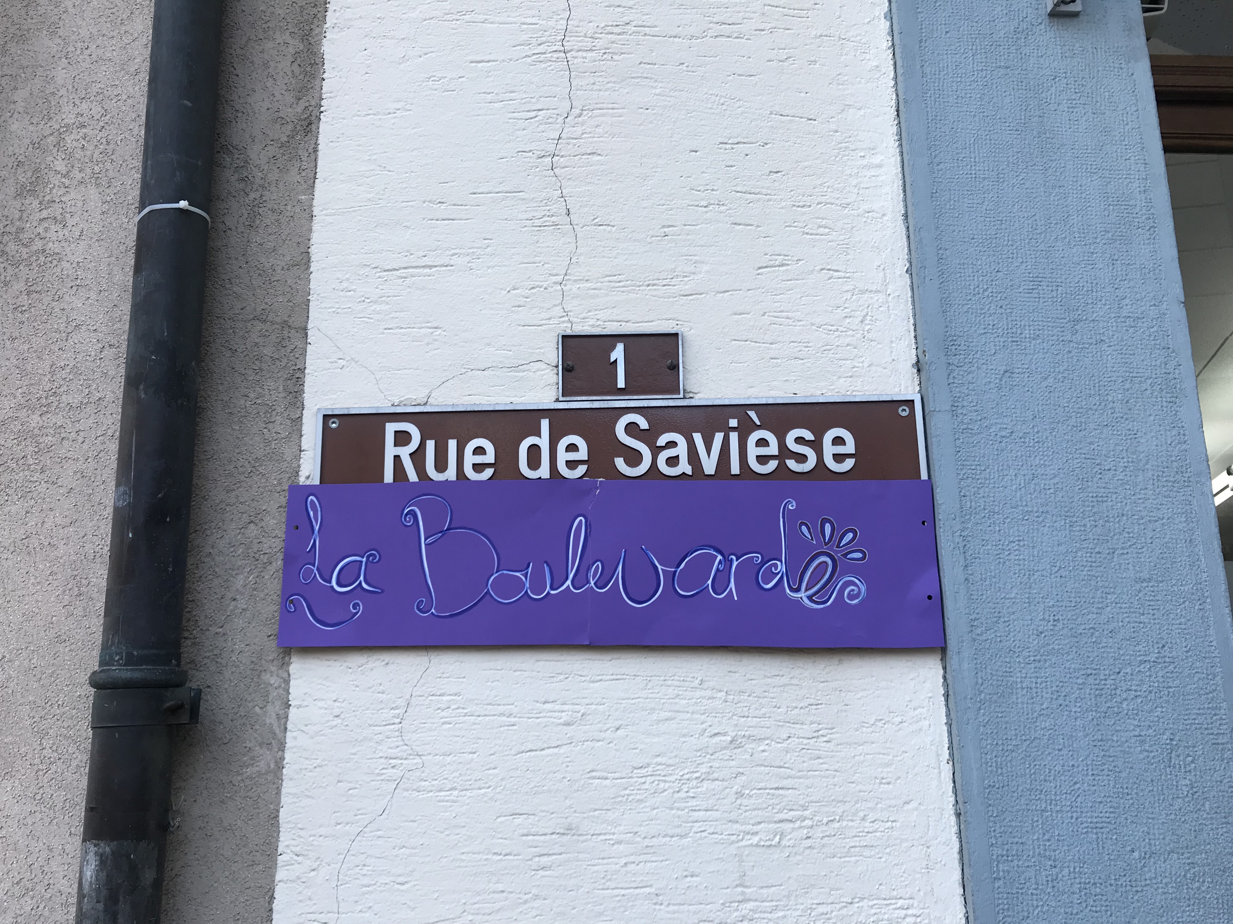 Le Collectif Femme Valais a changé le nom des rues de Monthey à Sion