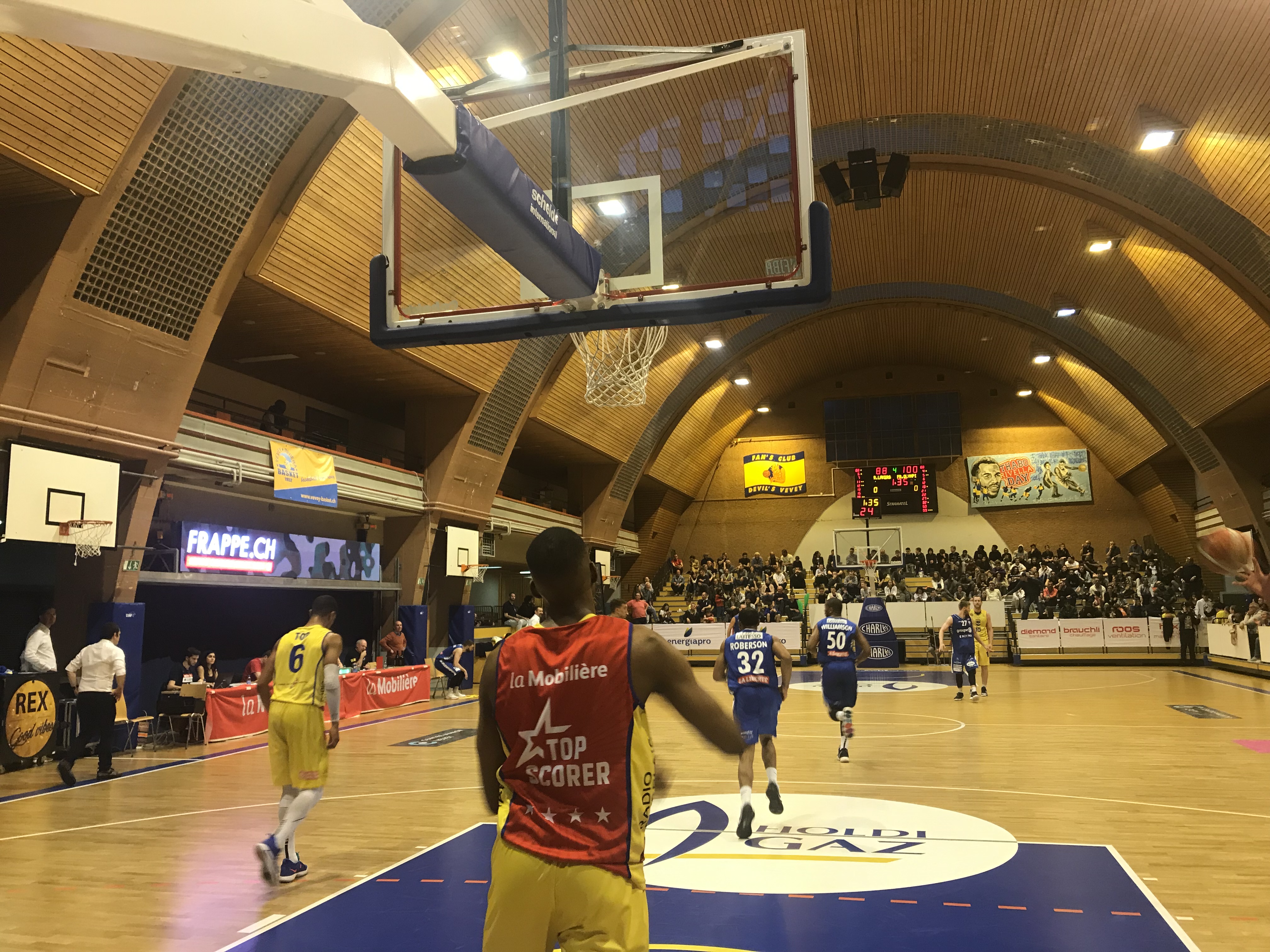 Basket: Les Lakers tombent avec les honneurs, alors que le BBC Monthey-Chablais ramène un succès de Neuchâtel