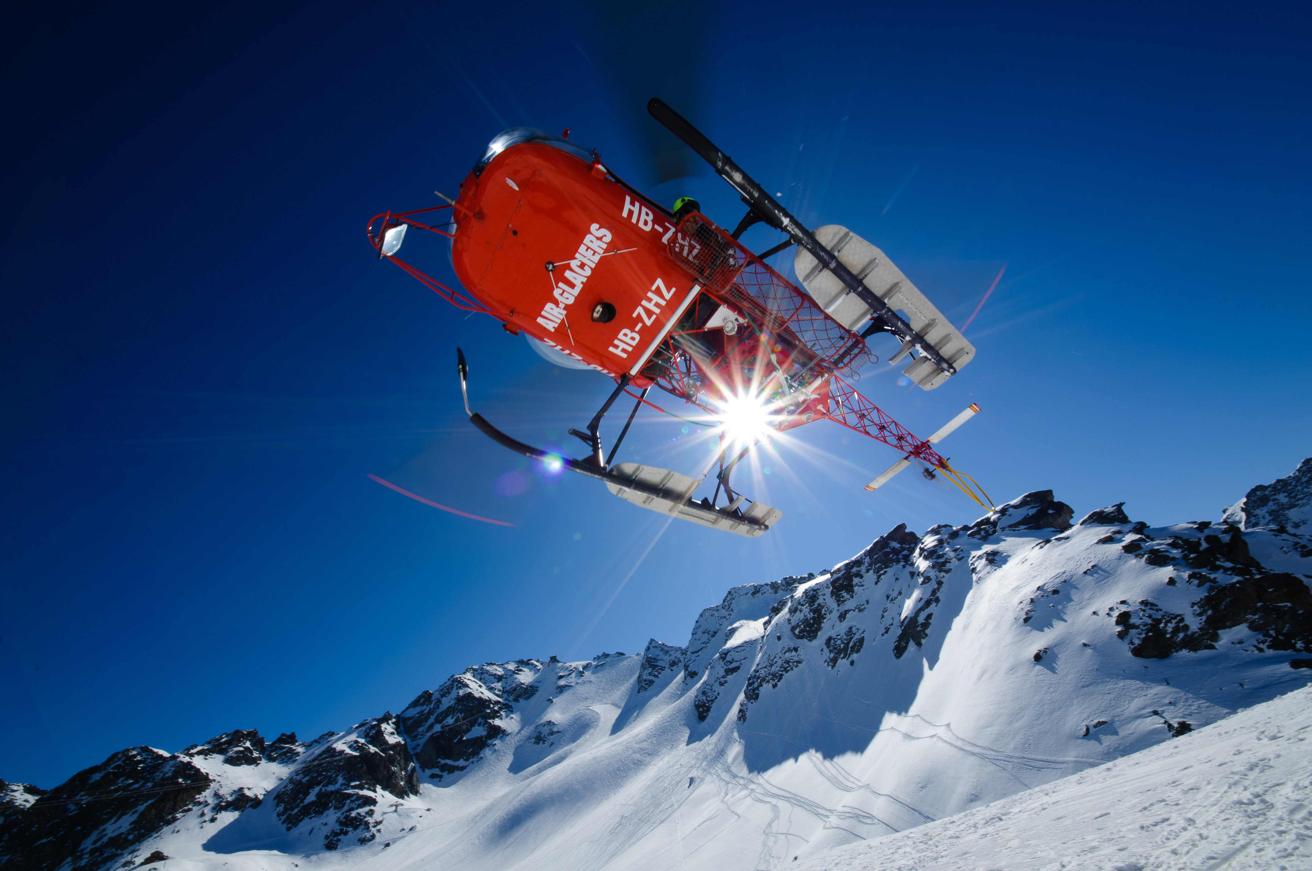 Le ballet des hélicoptères d'Air-Glaciers s'est intensifié la saison dernière