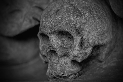 Plus de cent tombes anciennes ont été découvertes à Saint-Maurice