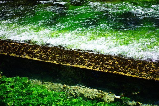 La moitié des eaux qui arrivent dans les STEP valaisannes n'ont rien à y faire