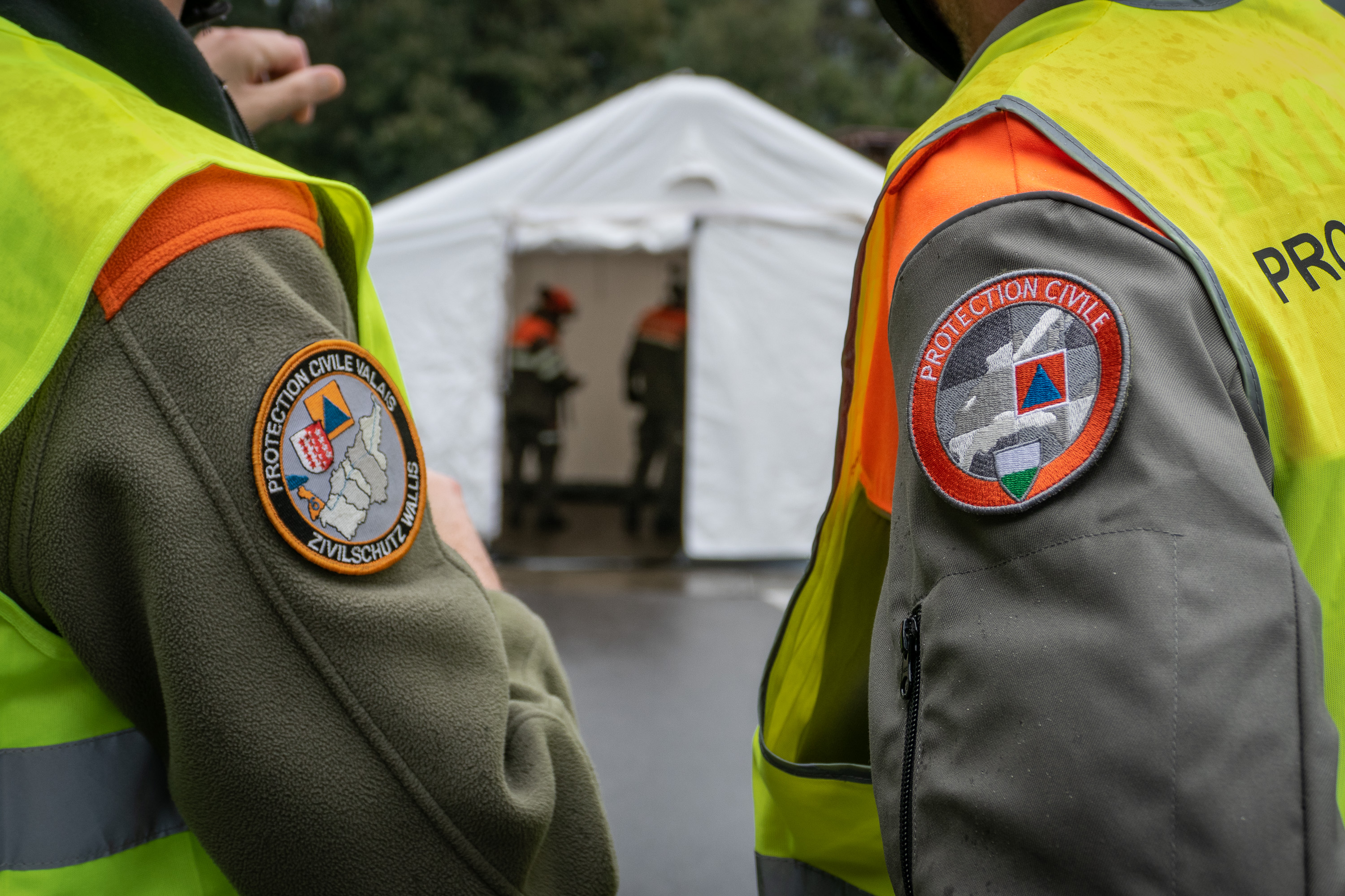 Civilistes vaudois et valaisans apprennent à intervenir ensemble