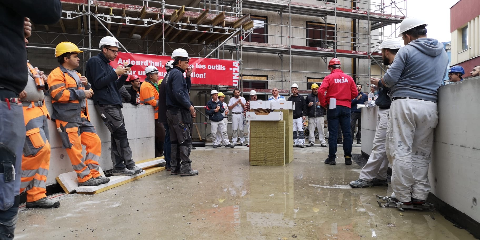 Les travailleurs valaisans de la construction se joignent au mouvement de protestation romand