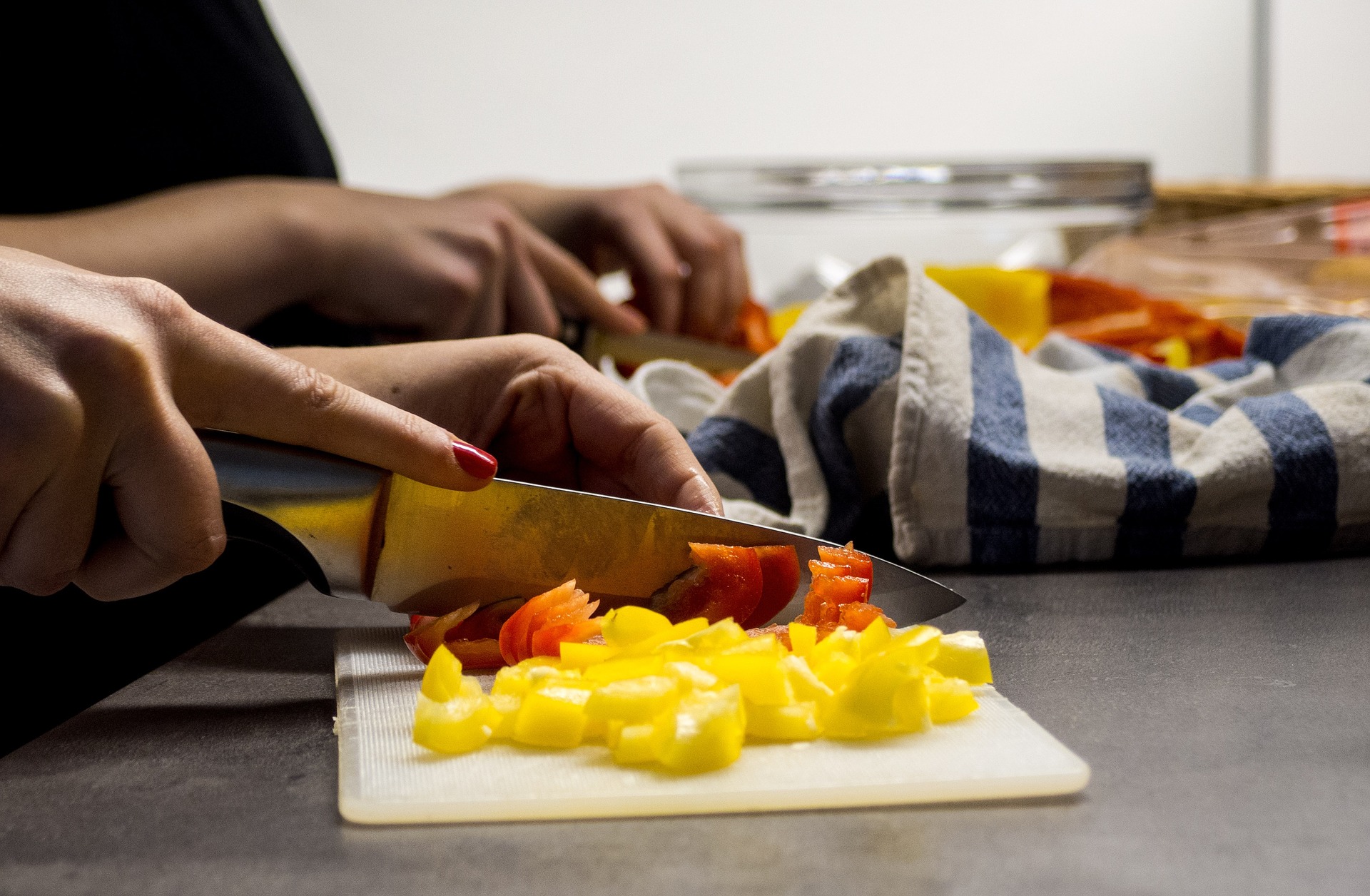 Fourchette gourmande: un concours romand pour réunir les générations en cuisine