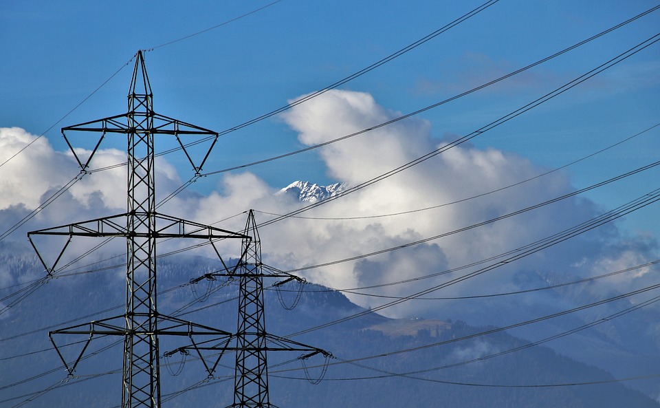 La construction de la ligne THT en Valais est impactée par le confinement en Italie