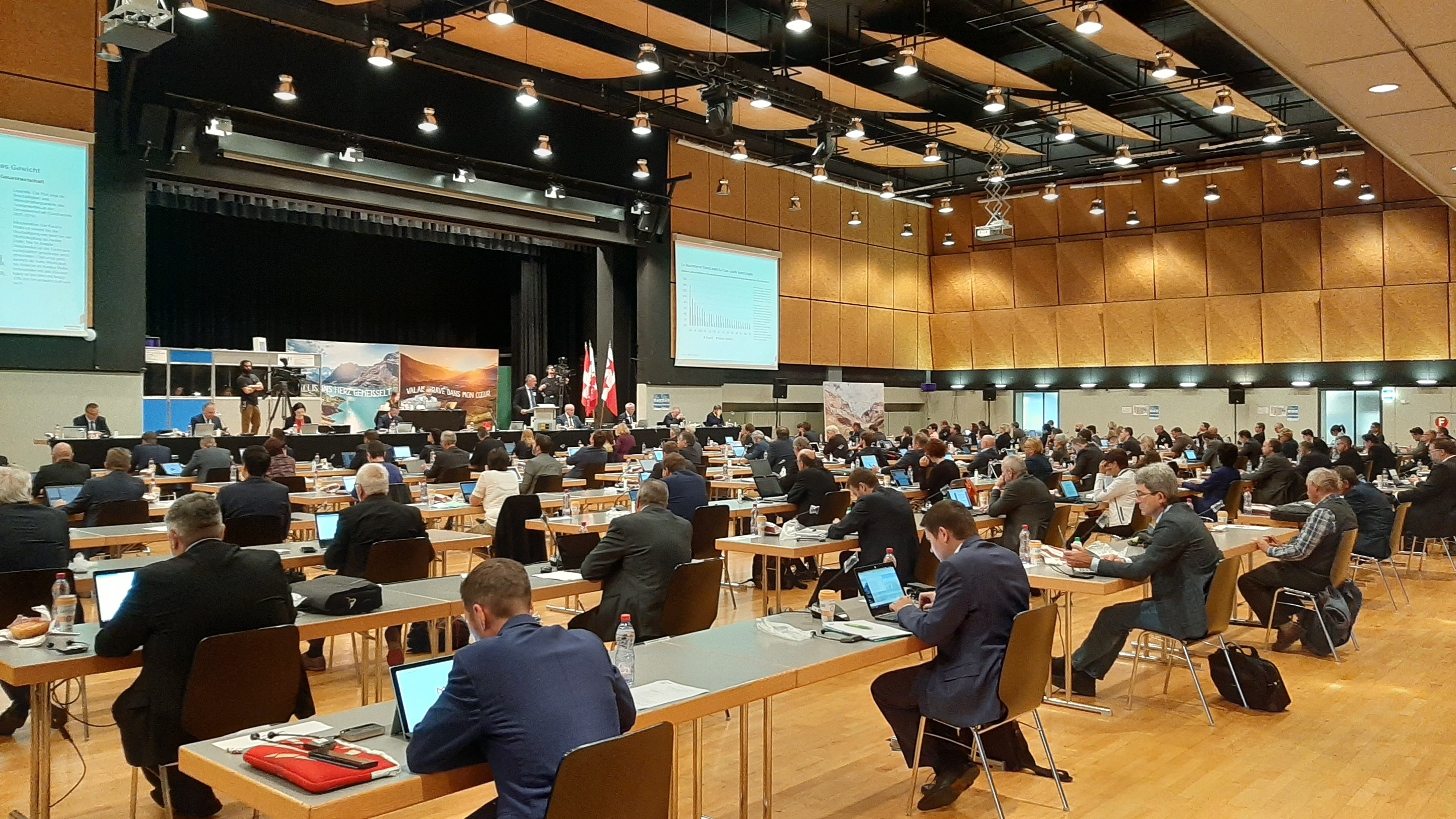 Toujours pas d'aide pour les locataires et les propriétaires de locaux commerciaux en Valais