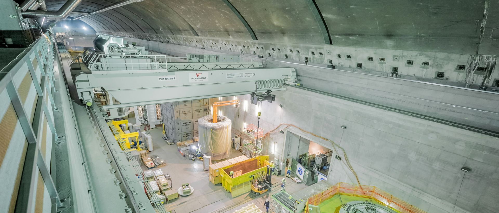 Une pompe-turbine de Nant de Drance connectée au réseau électrique
