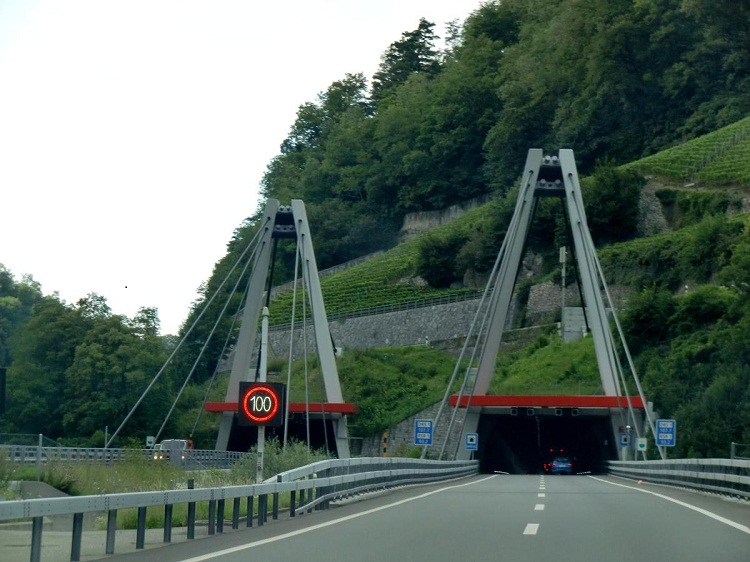Les tunnels autoroutiers à Saint-Maurice seront fermés durant la nuit entre le 5 et le 16 octobre