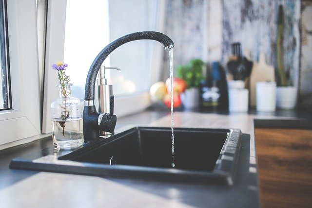 L’eau de Château d’Oex est impropre à la consommation