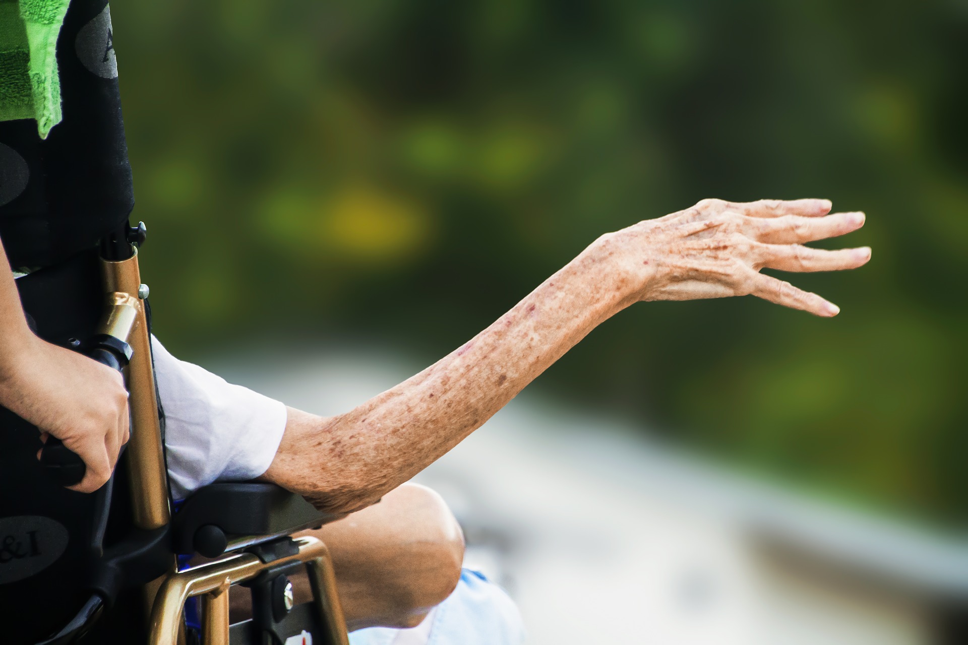 Vaud lance un appel aux renforts dans les institutions de soins