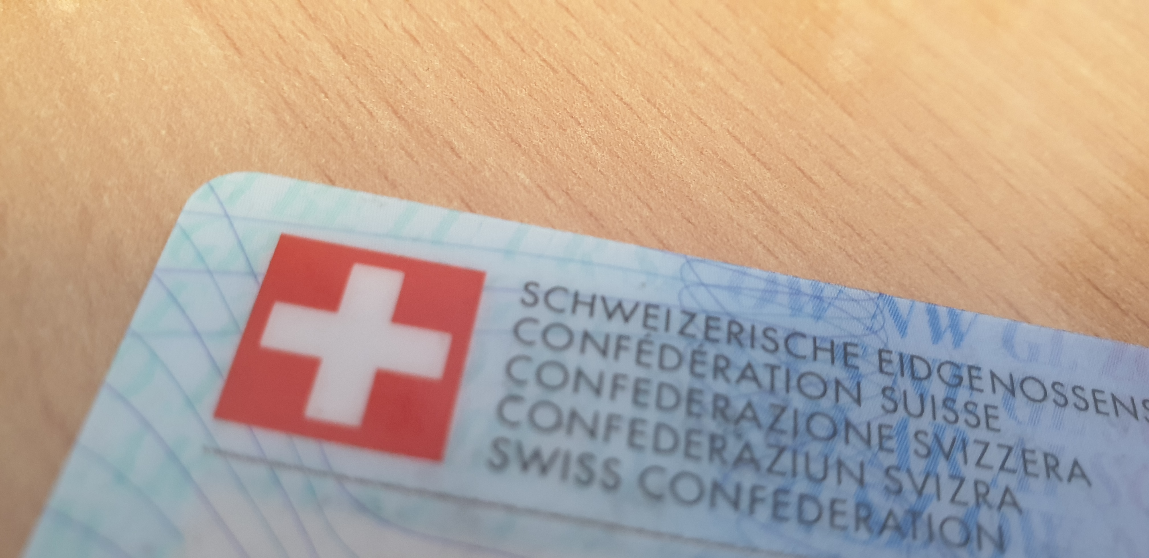Il ne sera bientôt plus nécessaire de se rendre à Sion pour obtenir un passeport suisse