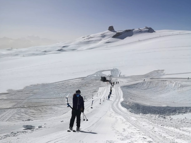 Un nouveau téléski mobile fonctionne aux Diablerets