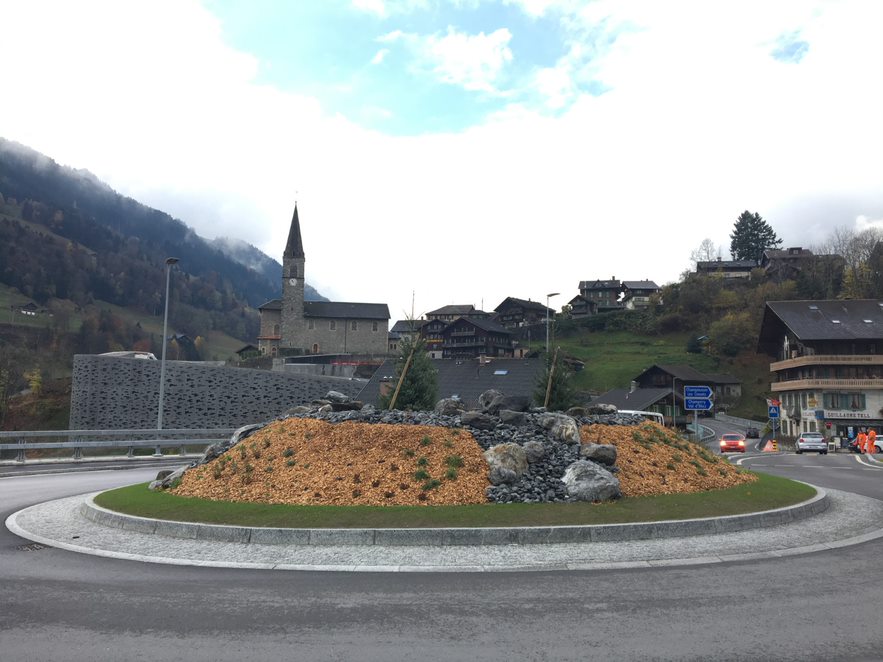 Troistorrents: Maison de commune à terminer et canalisations d'eau à rénover