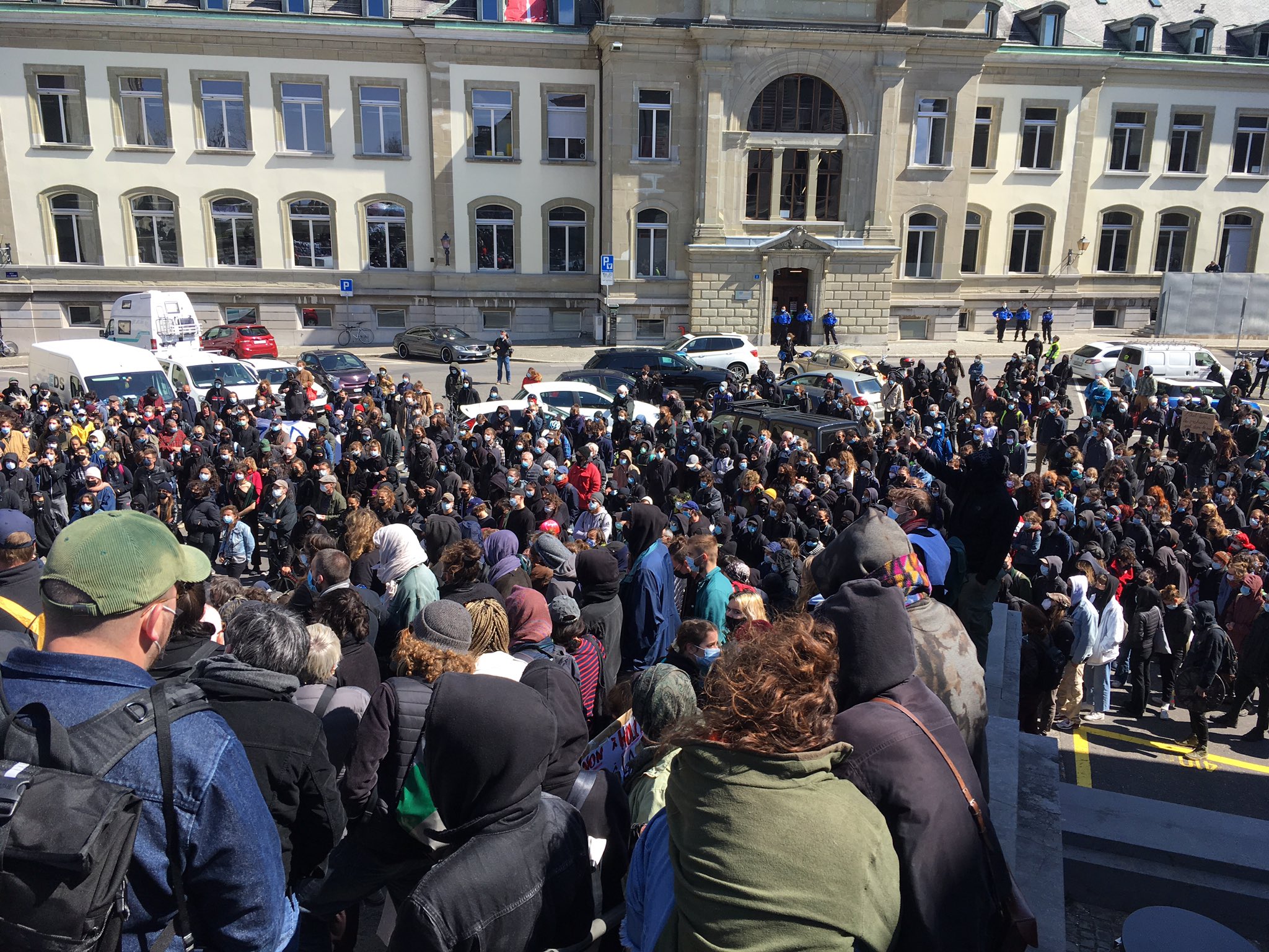 La manifestation en soutien aux zadistes du Mormont, à Lausanne, est terminée