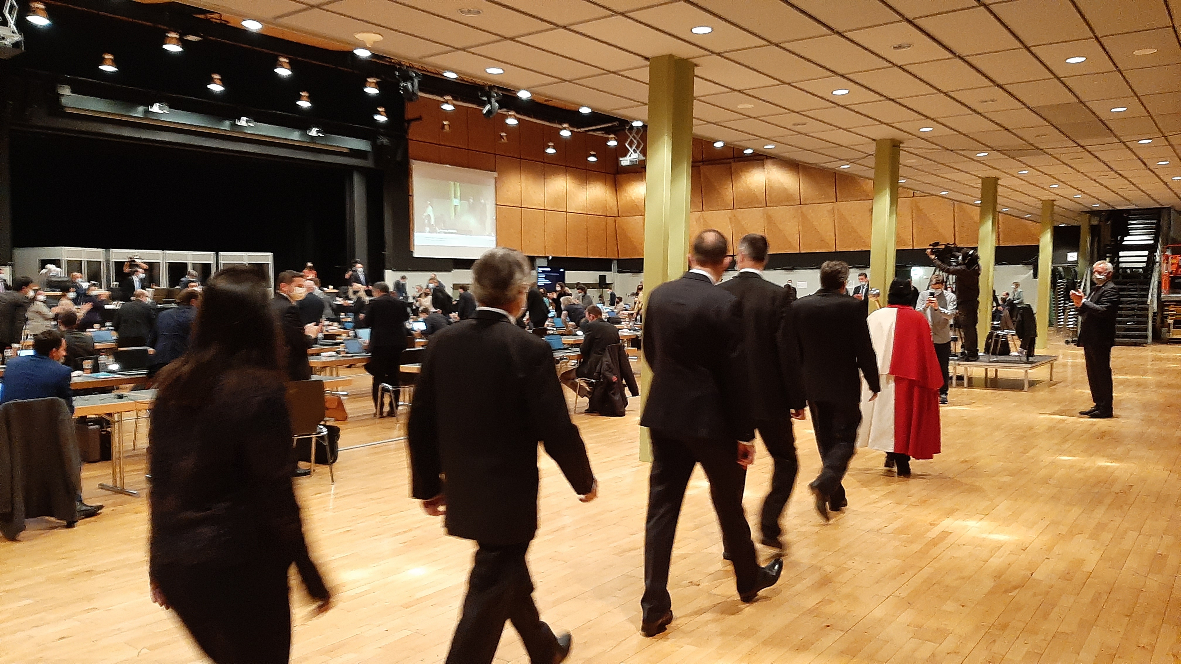 Les juges cantonaux et les procureurs ont prêté serment devant le Grand Conseil valaisan