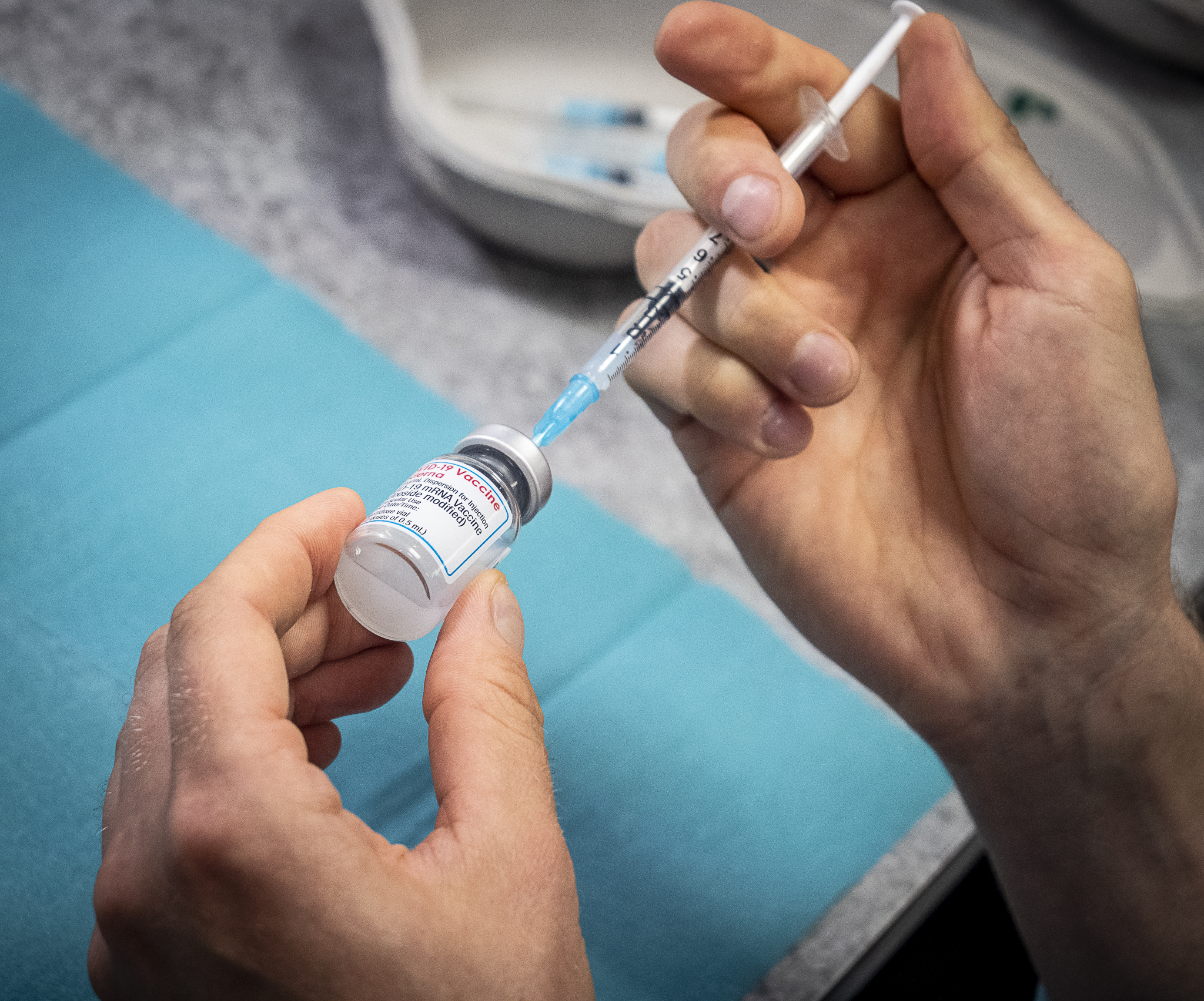 Le Conseil d’Etat du Canton de Valais compense la baisse du forfait accordé aux cabinets médicaux pour chaque vaccination contre le coronavirus