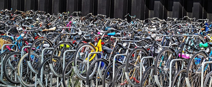 L’offre de stationnements vélo à proximité des gares chablaisiennes n’est pas satisfaisante