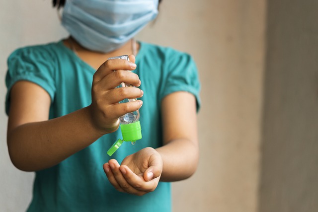 Les mesures de protection et d’hygiène dans les écoles doivent être coordonnées d’urgence