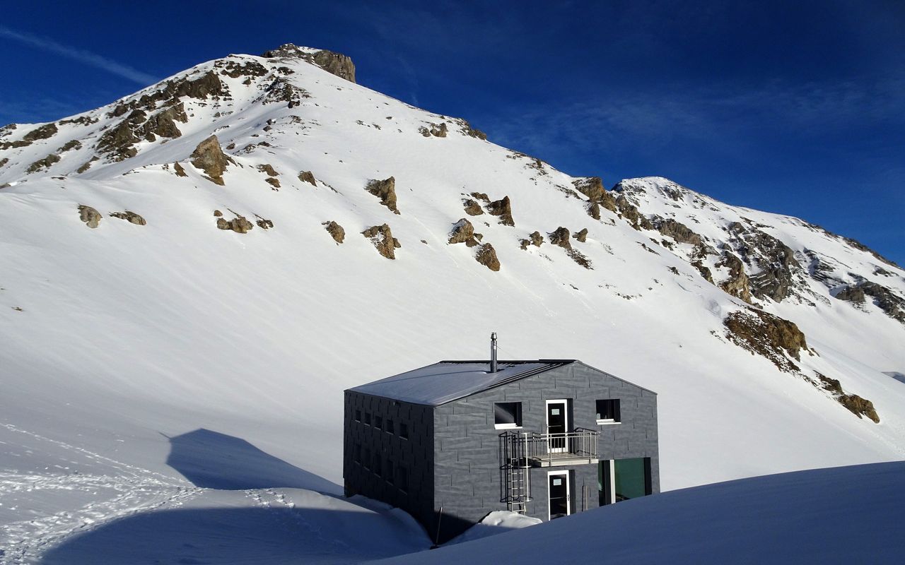 32 participants à un camp de ski de randonnée ont dû être secourus par l'armée ce week-end en Valais
