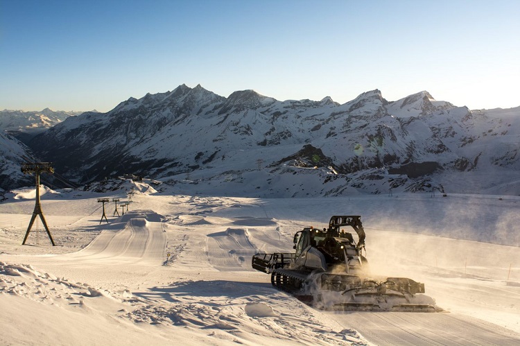 Randonnées de nuit sur les pistes = Danger !