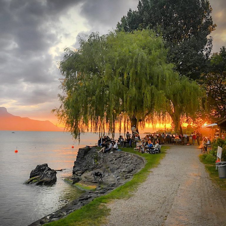Cet été, la plage de la Maladaire va se transformer en camping théâtral