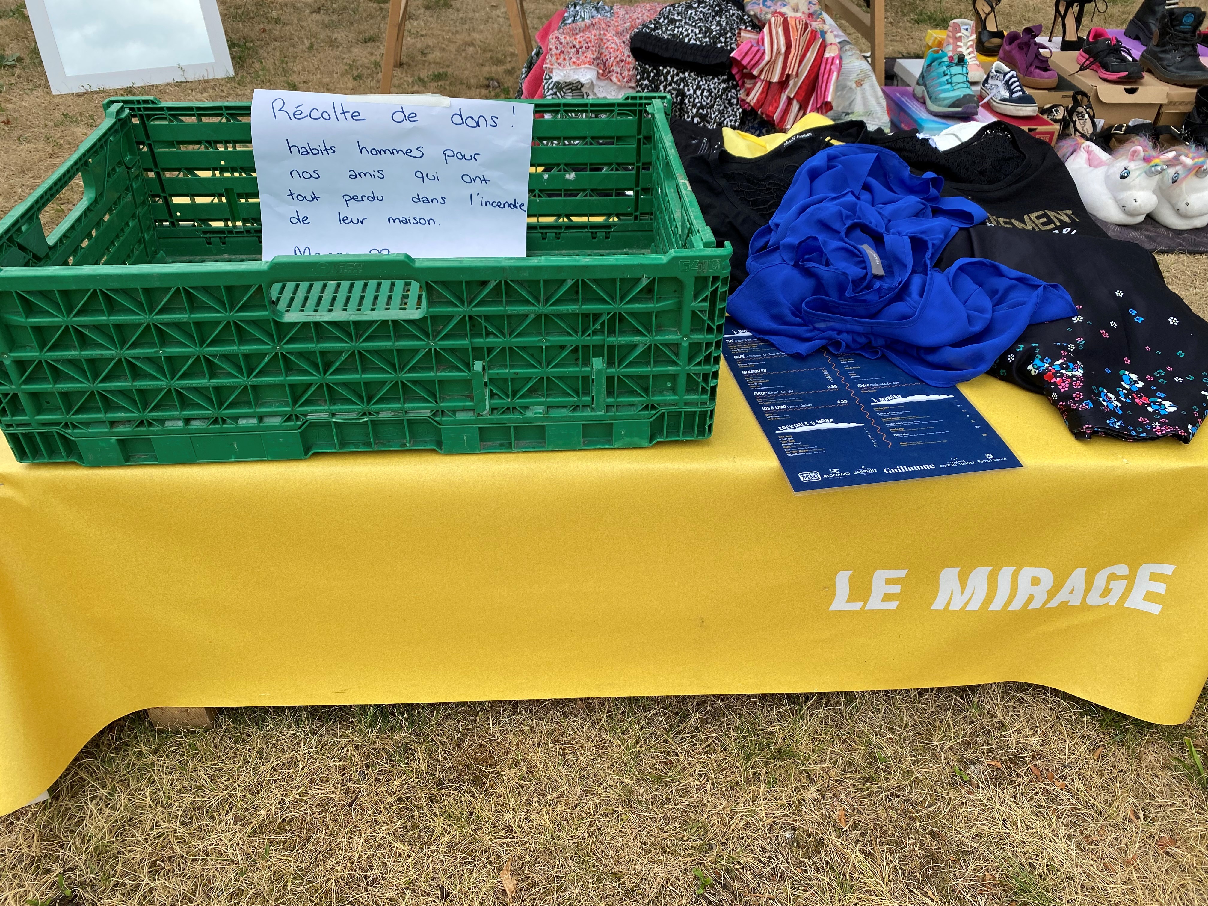 L'association du Mirage à Monthey a organisé samedi un vide-dressing un peu spécial
