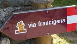 Laissez-vous guider sur la via Francigena suisse
