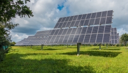 Grandes installations photovoltaïques : le Conseil d'Etat valaisan lance la création d’une task force cantonale